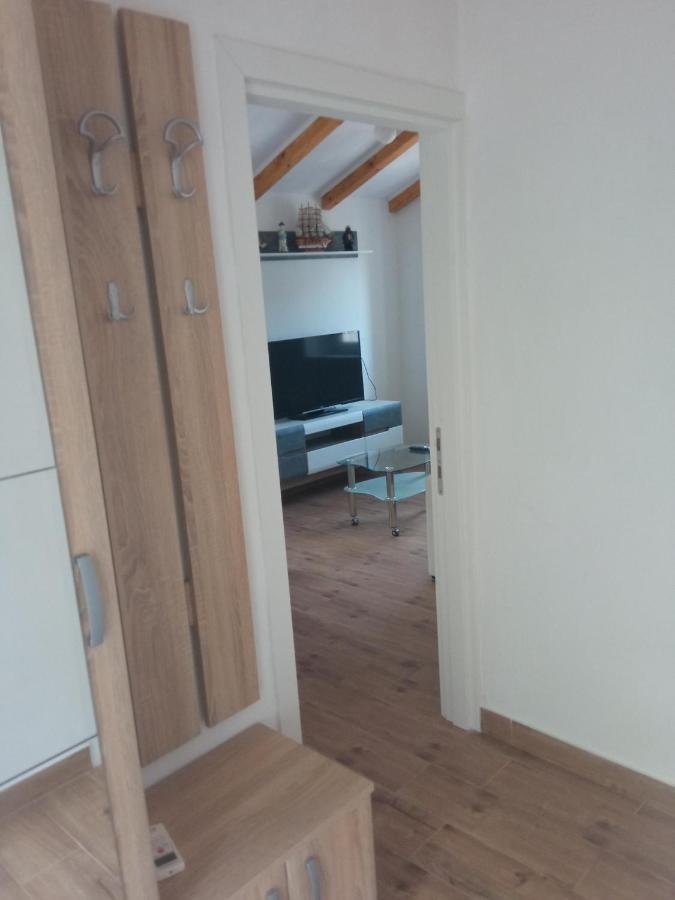 Apartment Rosic Пераст Екстериор снимка