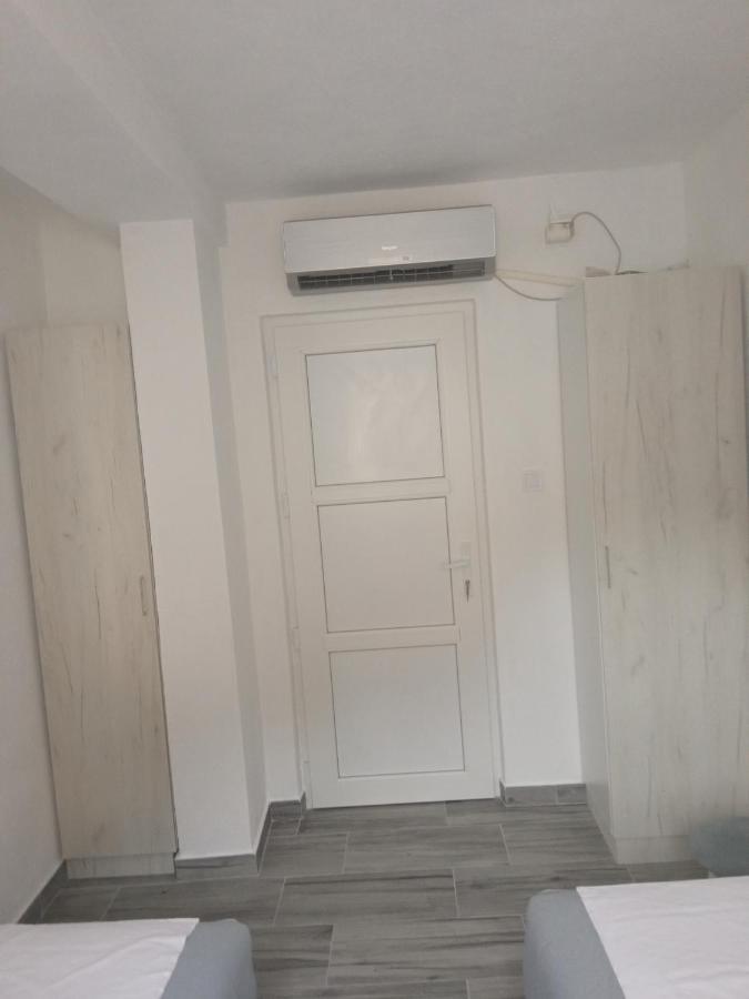 Apartment Rosic Пераст Екстериор снимка