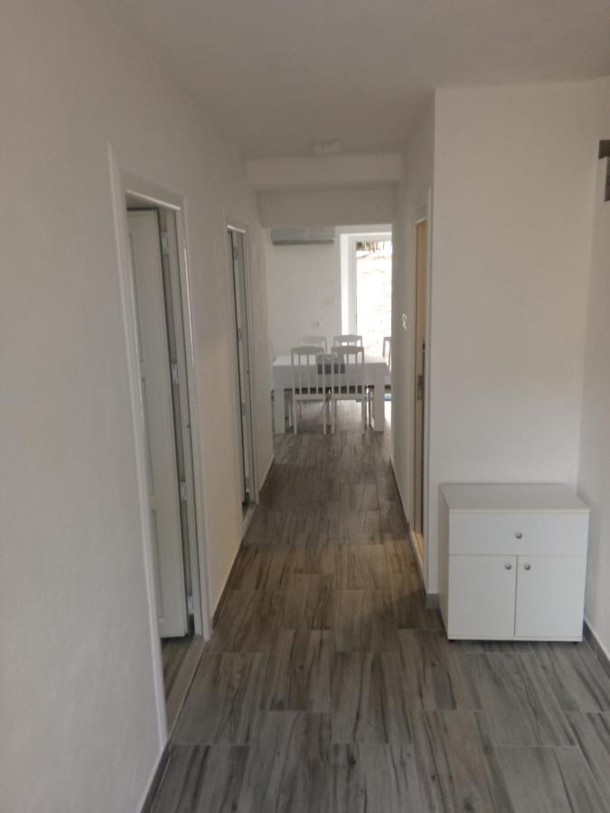 Apartment Rosic Пераст Екстериор снимка