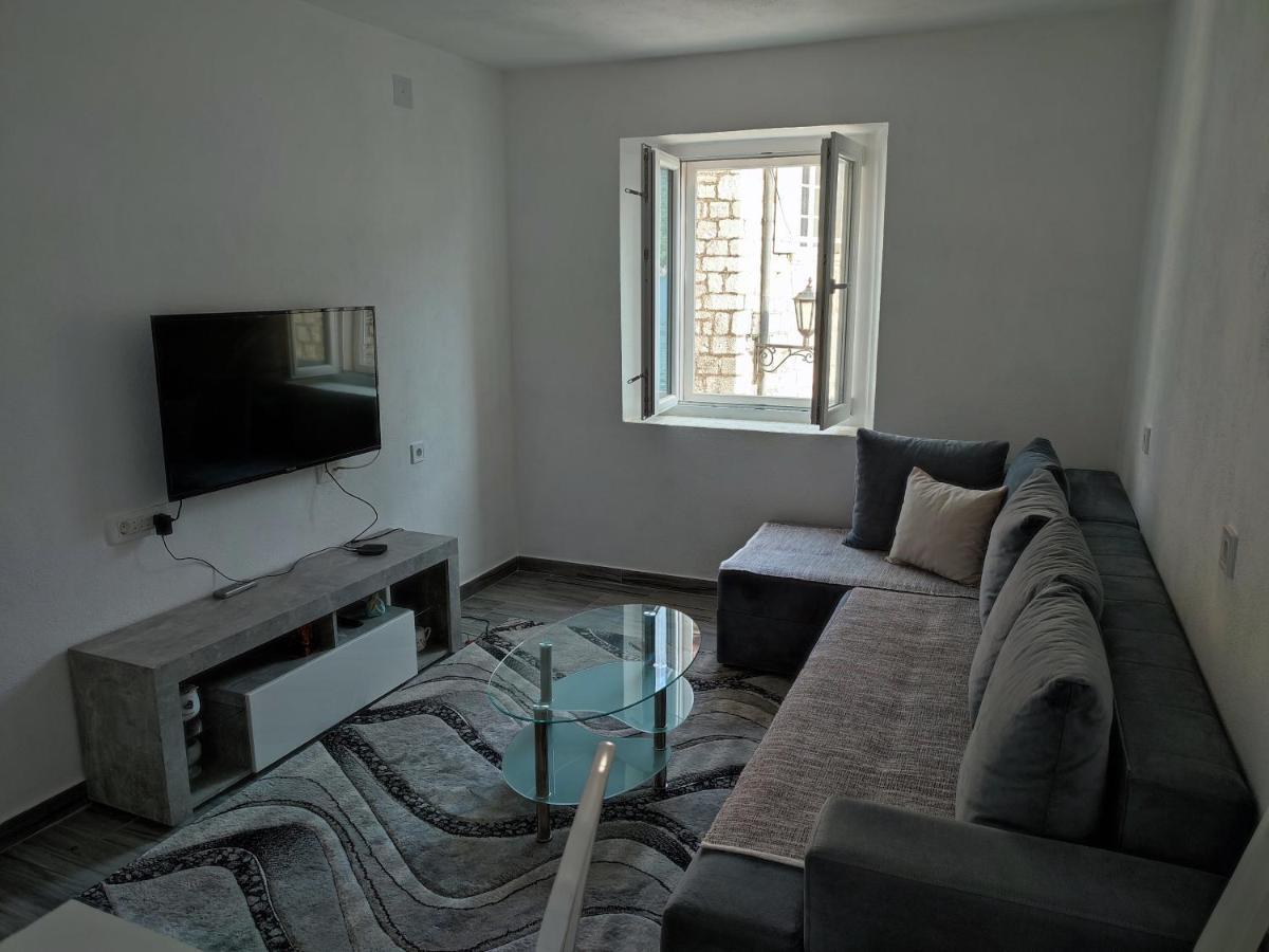 Apartment Rosic Пераст Екстериор снимка