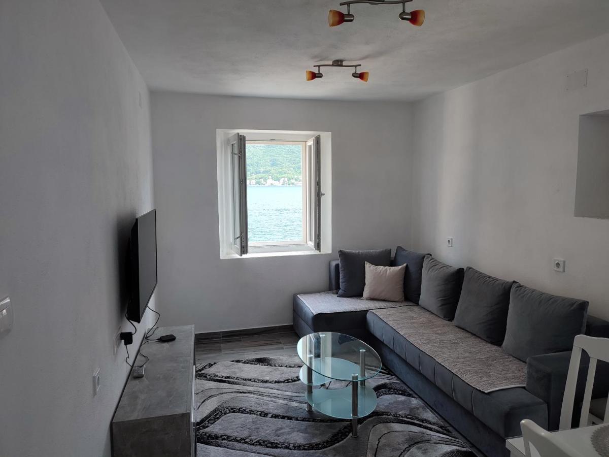 Apartment Rosic Пераст Екстериор снимка