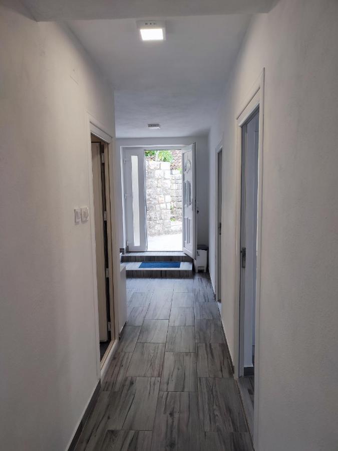 Apartment Rosic Пераст Екстериор снимка