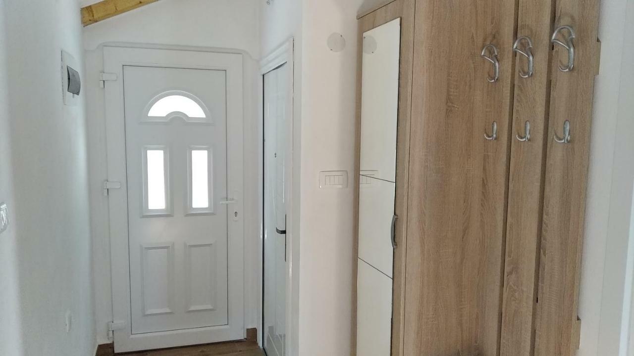 Apartment Rosic Пераст Екстериор снимка